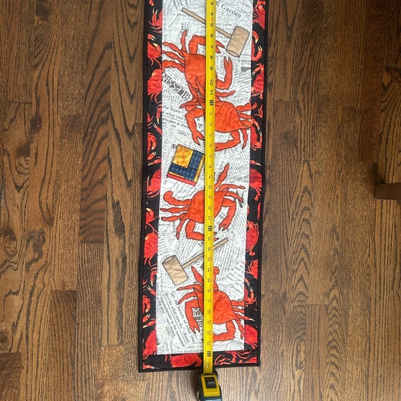 Crab Table Runner - Picture 4 of 6
